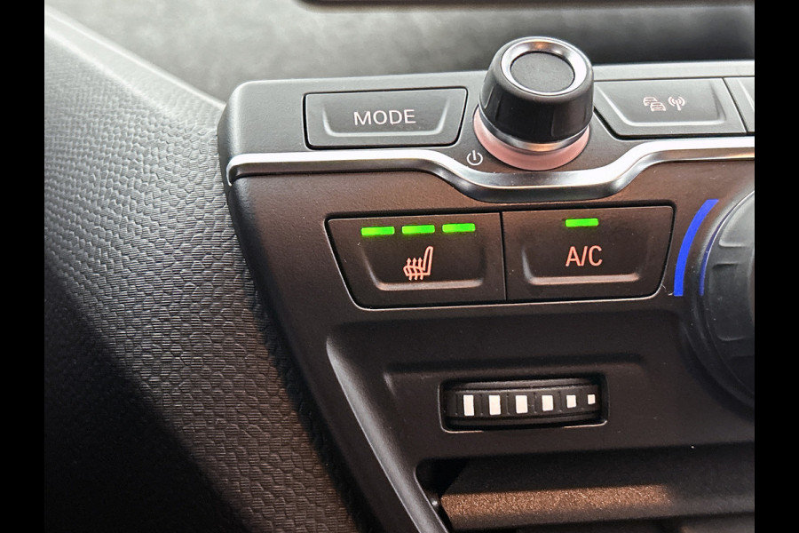 BMW i3 Basis 120Ah 42 kWh (NL-auto, 93% SoH, Navi Pro, Harman/Kardon, StoelV, Camera, Parkeersensoren, Etc)