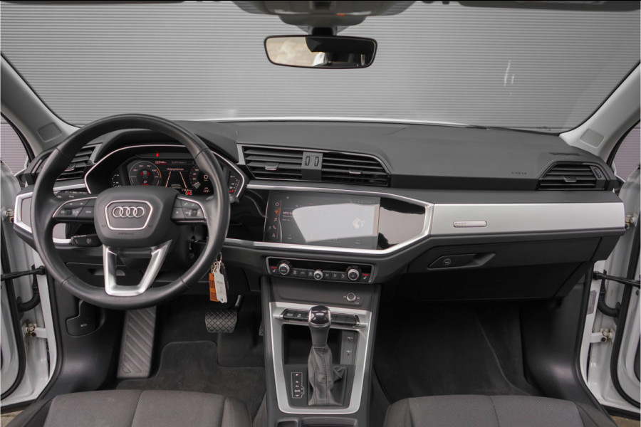 Audi Q3 Sportback 45 TFSI e Plug-in Hybrid Camera Pano Stoelverw