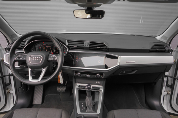 Audi Q3 Sportback 45 TFSI e Plug-in Hybrid Camera Pano Stoelverw
