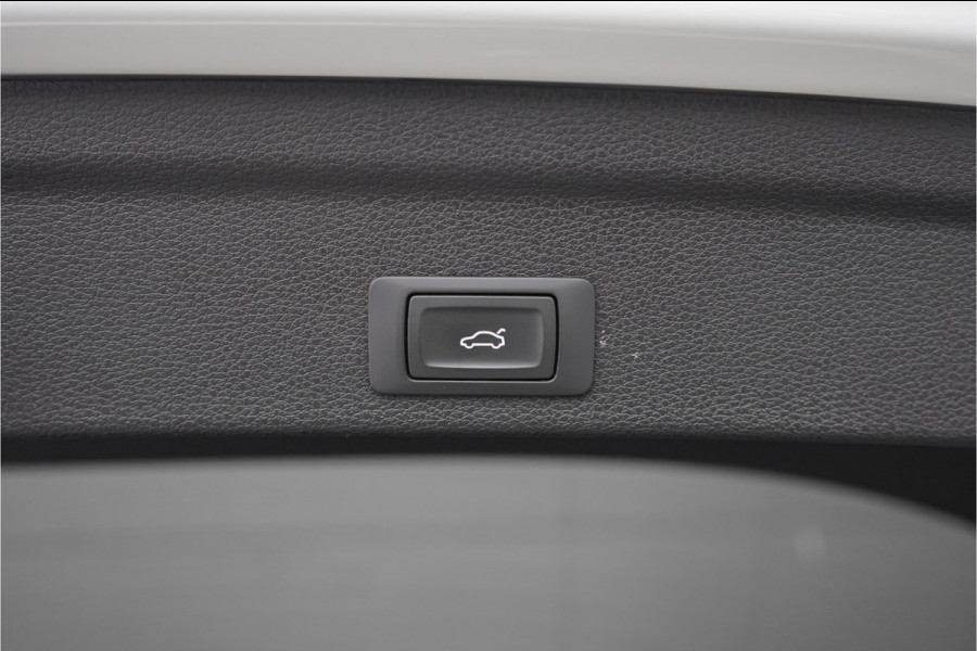 Audi Q3 Sportback 45 TFSI e Plug-in Hybrid Camera Pano Stoelverw