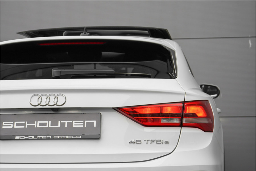 Audi Q3 Sportback 45 TFSI e Plug-in Hybrid Camera Pano Stoelverw