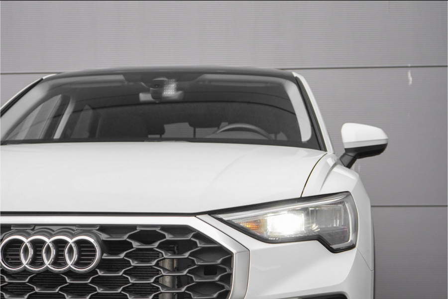 Audi Q3 Sportback 45 TFSI e Plug-in Hybrid Camera Pano Stoelverw