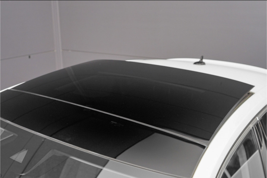 Audi Q3 Sportback 45 TFSI e Plug-in Hybrid Camera Pano Stoelverw