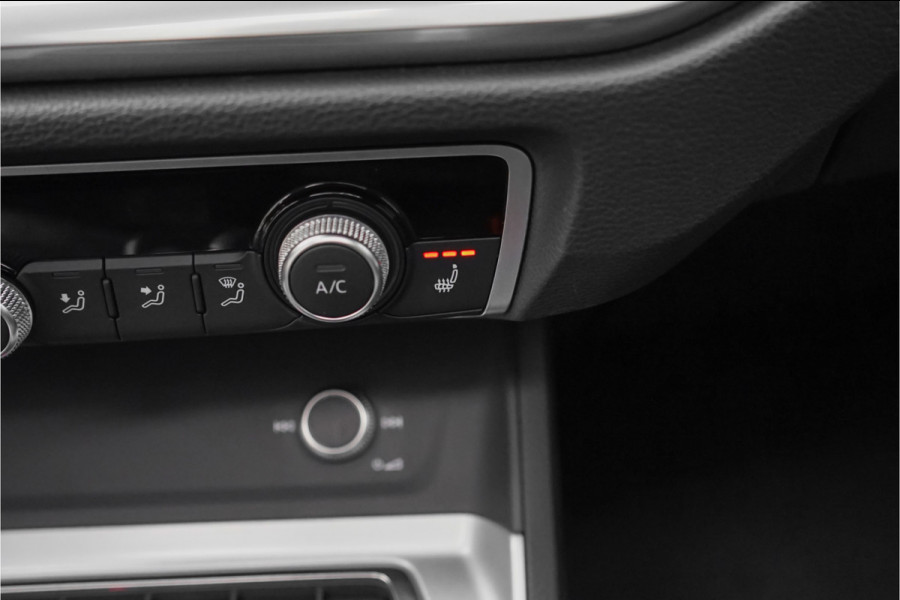 Audi Q3 Sportback 45 TFSI e Plug-in Hybrid Camera Pano Stoelverw