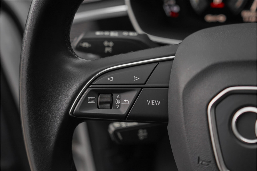 Audi Q3 Sportback 45 TFSI e Plug-in Hybrid Camera Pano Stoelverw