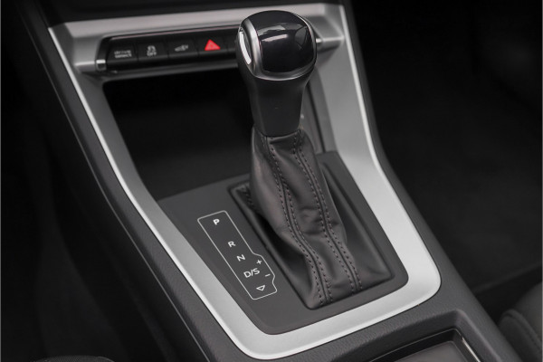 Audi Q3 Sportback 45 TFSI e Plug-in Hybrid Camera Pano Stoelverw