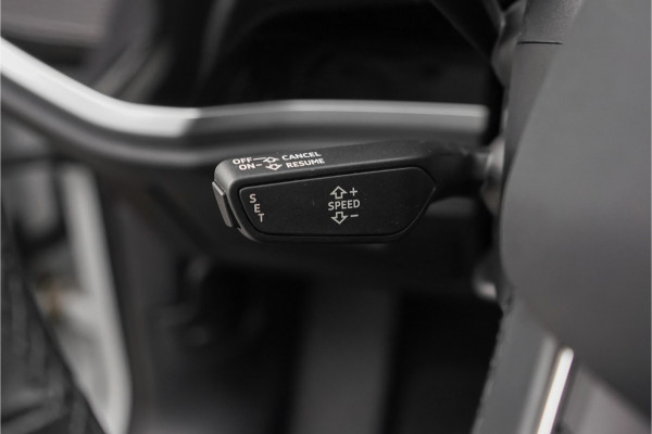 Audi Q3 Sportback 45 TFSI e Plug-in Hybrid Camera Pano Stoelverw