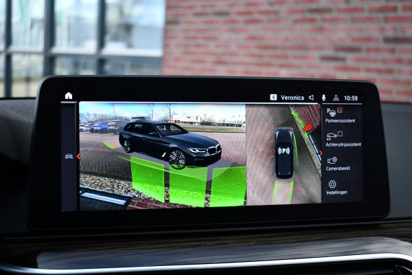 BMW 5 Serie Touring 530e 292pk M-Sport Pano ACC Trekh Comf-seat 360 HUD Laser 4wielbest