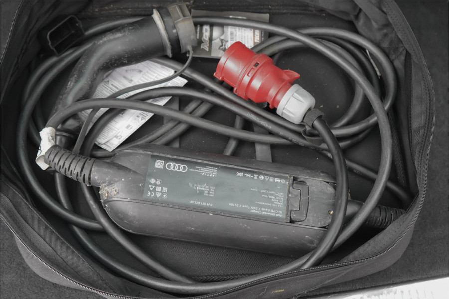 Audi Q7 55 TFSI e quattro Pro Line+ S Line Luchtv Matrix LED Trekhaak B&O