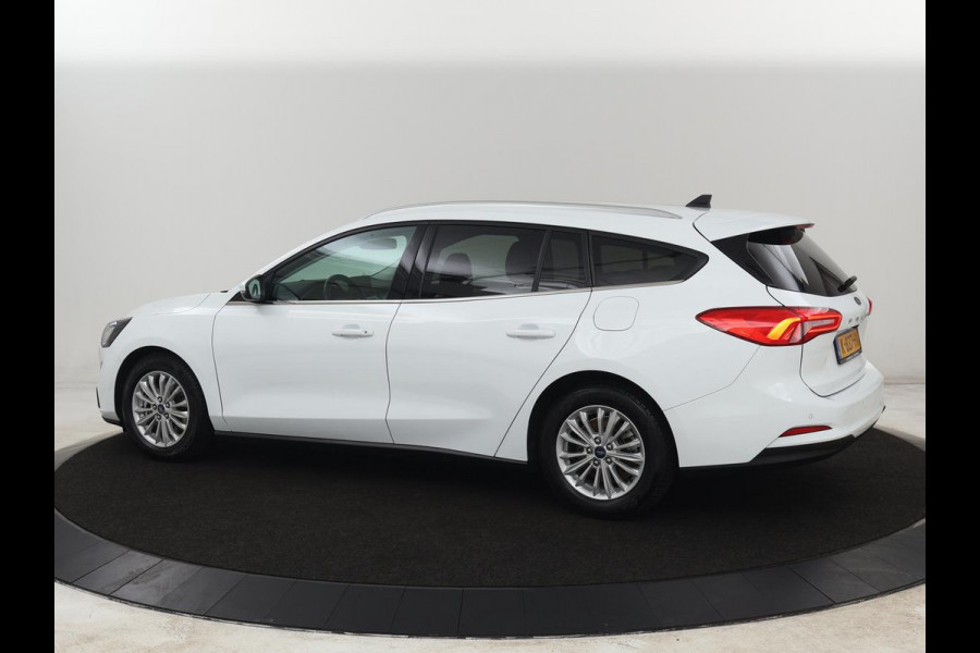 Ford Focus 1.0 EcoBoost Hybrid Titanium X | Stoelverwarming | Camera | Carplay | Digital Cockpit | Stuurverwarming | Keyless | Full LED | Parkeerhulp | Climate control | Cruise control