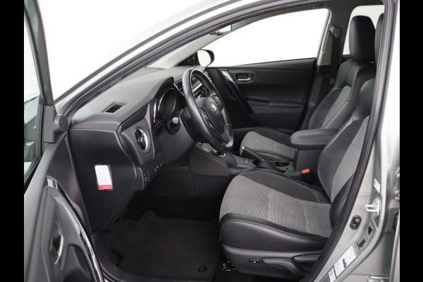 Toyota Auris 1.8 Hybrid Executive | Stoelverwarming | Half leder | Navigatie | Keyless | Climate control | Cruise control | Parkeerhulp