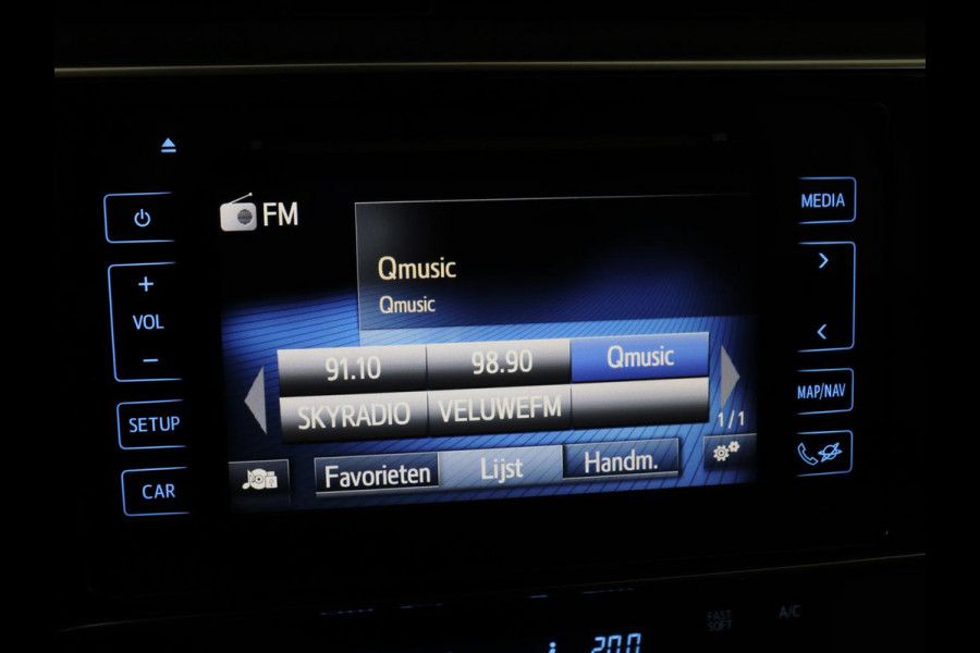 Toyota Auris 1.8 Hybrid Executive | Stoelverwarming | Half leder | Navigatie | Keyless | Climate control | Cruise control | Parkeerhulp