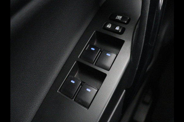 Toyota Auris 1.8 Hybrid Executive | Stoelverwarming | Half leder | Navigatie | Keyless | Climate control | Cruise control | Parkeerhulp