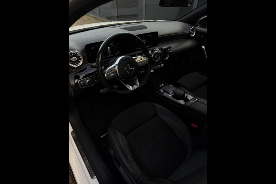 Mercedes-Benz A-Klasse 200 AMG Pakket Panorama CarPlay