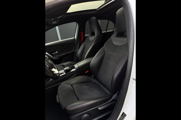Mercedes-Benz A-Klasse 200 AMG Pakket Panorama CarPlay