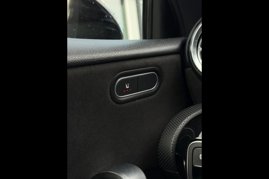Mercedes-Benz A-Klasse 200 AMG Pakket Panorama CarPlay