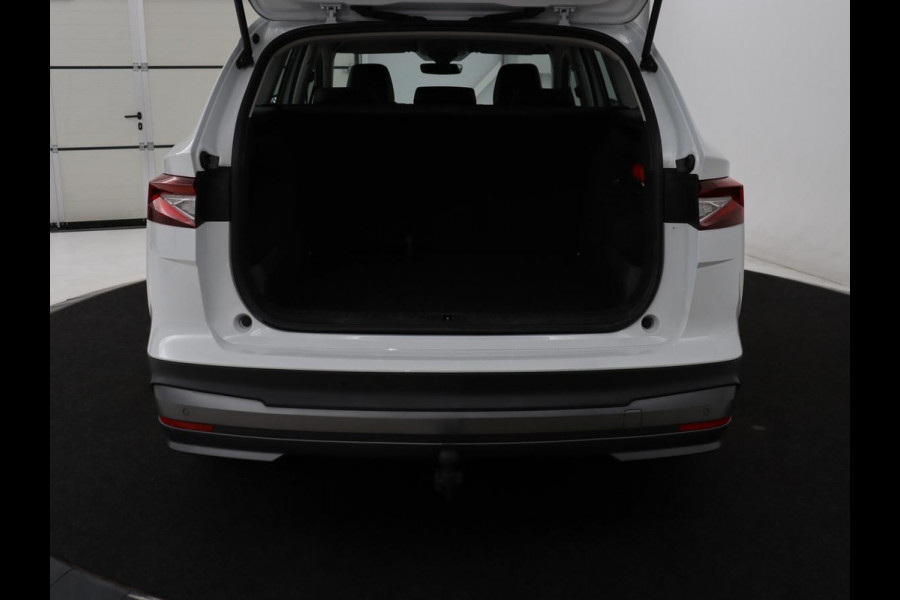 Škoda ENYAQ iV 60 | SOH 92% | Trekhaak | Half leder | Sfeerverlichting | Carplay | Navigatie | 19'' | Cruise control | Parkeerhulp | Full LED