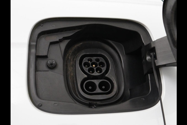 Škoda ENYAQ iV 60 | SOH 92% | Trekhaak | Half leder | Sfeerverlichting | Carplay | Navigatie | 19'' | Cruise control | Parkeerhulp | Full LED