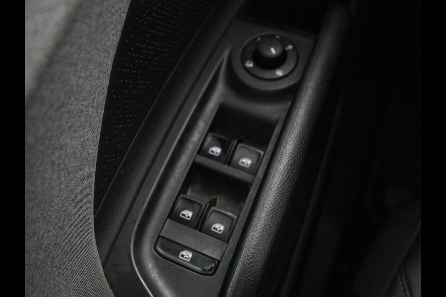 Škoda ENYAQ iV 60 | SOH 92% | Trekhaak | Half leder | Sfeerverlichting | Carplay | Navigatie | 19'' | Cruise control | Parkeerhulp | Full LED