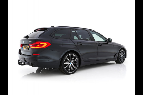 BMW 5 Serie Touring 530d Sportline High Executive Aut. *PANO | LEATHER | FULL-LED | MEMORY-PACK | TOP-VIEW | HEATED-COMFORTSEATS | NAVI-FULLMAP | PRIVACY-GLASS | AMBIENT-LIGHT | ECC | CARPLAY | PDC | TOWBAR | SHIFT-PADDLES | 20"ALU*