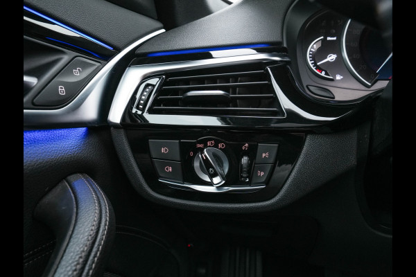 BMW 5 Serie Touring 530d Sportline High Executive Aut. *PANO | LEATHER | FULL-LED | MEMORY-PACK | TOP-VIEW | HEATED-COMFORTSEATS | NAVI-FULLMAP | PRIVACY-GLASS | AMBIENT-LIGHT | ECC | CARPLAY | PDC | TOWBAR | SHIFT-PADDLES | 20"ALU*