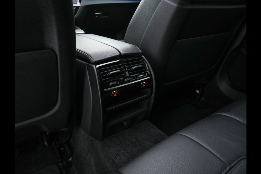 BMW 5 Serie Touring 530d Sportline High Executive Aut. *PANO | LEATHER | FULL-LED | MEMORY-PACK | TOP-VIEW | HEATED-COMFORTSEATS | NAVI-FULLMAP | PRIVACY-GLASS | AMBIENT-LIGHT | ECC | CARPLAY | PDC | TOWBAR | SHIFT-PADDLES | 20"ALU*