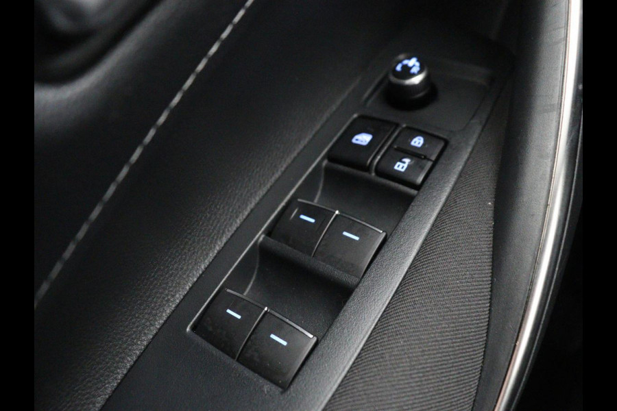 Toyota Corolla 1.8 Hybrid Active | 1e eigenaar | Carplay | Adaptive cruise | Navigatie | Camera | Full LED | Climate control | Bluetooth