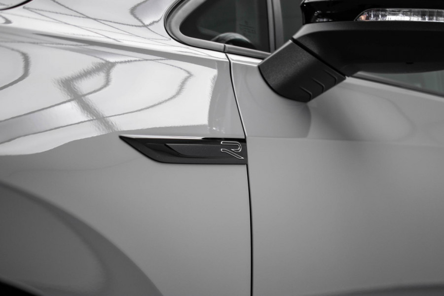 Volkswagen Golf 1.5 eTSI R-Line Business |3x R-Line|Pano|Ambient|VOLL|