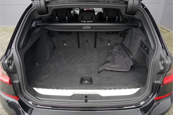BMW 3 Serie Touring 330e High Executive M-Sport ACC Stuur & Stoelverw Trekhaak