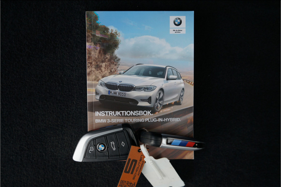 BMW 3 Serie Touring 330e High Executive M-Sport ACC Stuur & Stoelverw Trekhaak