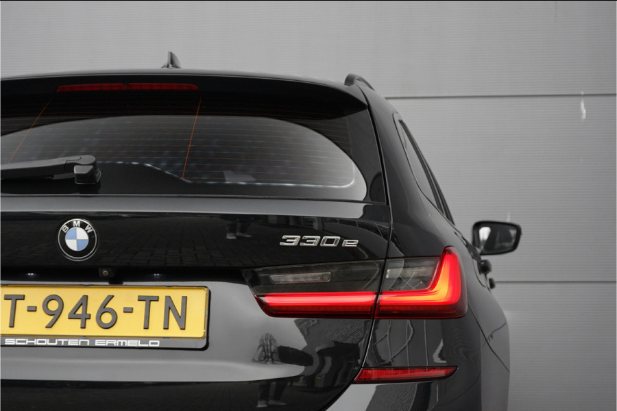 BMW 3 Serie Touring 330e High Executive M-Sport ACC Stuur & Stoelverw Trekhaak