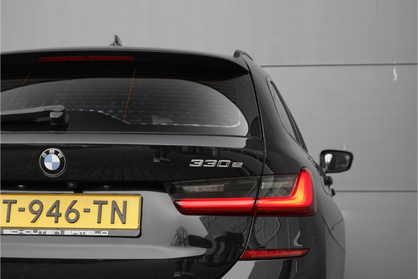 BMW 3 Serie Touring 330e High Executive M-Sport ACC Stuur & Stoelverw Trekhaak