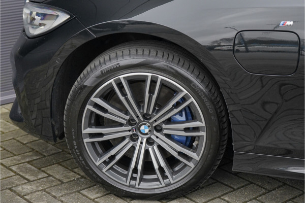 BMW 3 Serie Touring 330e High Executive M-Sport ACC Stuur & Stoelverw Trekhaak