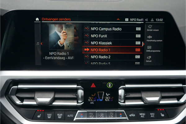 BMW 3 Serie Touring 330e High Executive M-Sport ACC Stuur & Stoelverw Trekhaak