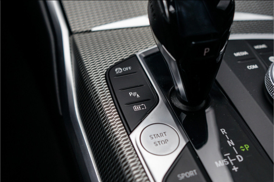 BMW 3 Serie Touring 330e High Executive M-Sport ACC Stuur & Stoelverw Trekhaak