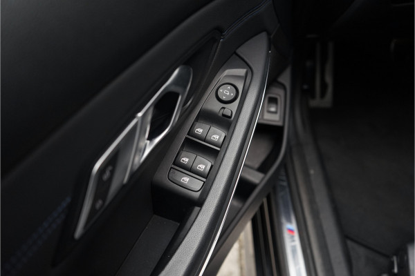 BMW 3 Serie Touring 330e High Executive M-Sport ACC Stuur & Stoelverw Trekhaak