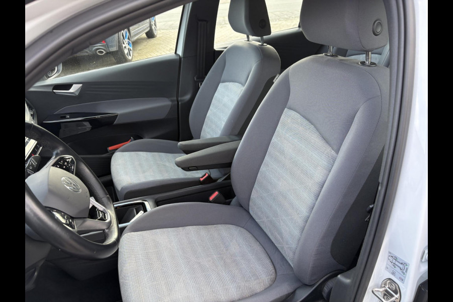 Volkswagen ID.3 First 58 kWh | Stoelverwarming | Trekhaak