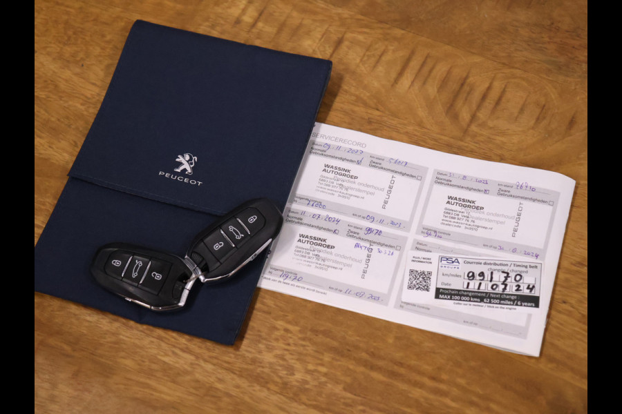 Peugeot 5008 1.2 PureTech Blue Lease Premium 7P. [CAMERA, APPLE CARPLAY, ANDROID AUTO, FOCAL SOUND SYSTEM, MEMORY SEATS, NIEUWSTAAT]