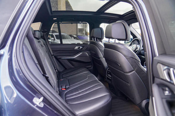 BMW X5 XDrive45e High Executive | Massage | incl BTW | Panorama | Laser LED | Adaptieve cruise | Dodehoek assistent | Lane assist
