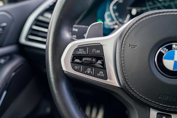 BMW X5 XDrive45e High Executive | Massage | incl BTW | Panorama | Laser LED | Adaptieve cruise | Dodehoek assistent | Lane assist