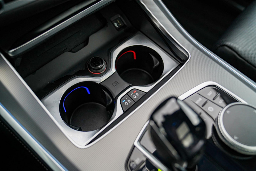 BMW X5 XDrive45e High Executive | Massage | incl BTW | Panorama | Laser LED | Adaptieve cruise | Dodehoek assistent | Lane assist