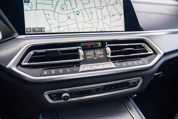 BMW X5 XDrive45e High Executive | Massage | incl BTW | Panorama | Laser LED | Adaptieve cruise | Dodehoek assistent | Lane assist