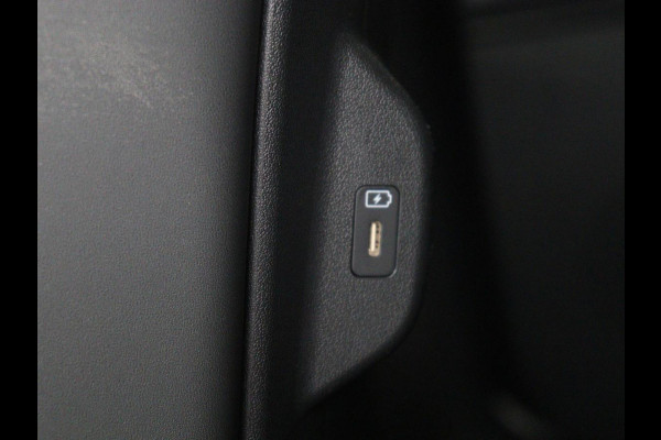 Kia Niro 1.6 GDi Hybrid DynamicPlusLine | Schuifdak | Head-Up | Stoelverwarming | Leder | Camera | Carplay | Keyless | Side Assist | Navigatie | File Assistent | Full LED