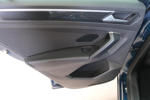 Volkswagen Tiguan 1.4 TSI eHybrid Business+ - Airco, Cruise, Navi, PDC, Camera.