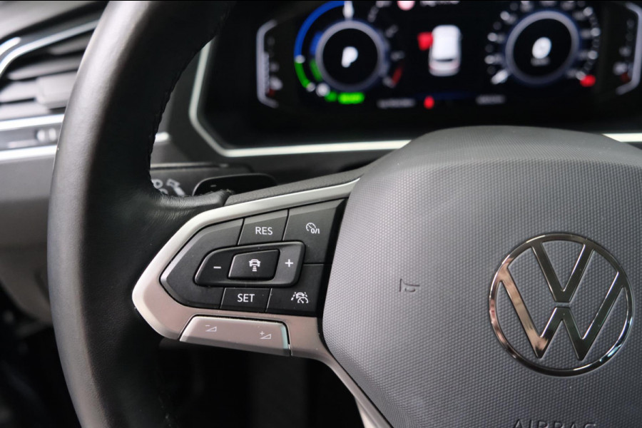 Volkswagen Tiguan 1.4 TSI eHybrid Business+ - Airco, Cruise, Navi, PDC, Camera.