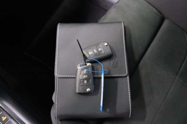 Volkswagen Tiguan 1.4 TSI eHybrid Business+ - Airco, Cruise, Navi, PDC, Camera.