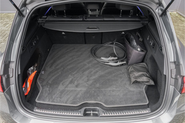 Mercedes-Benz GLC 400e 4MATIC AMG Line Pano ACC Memory Burmester HUD