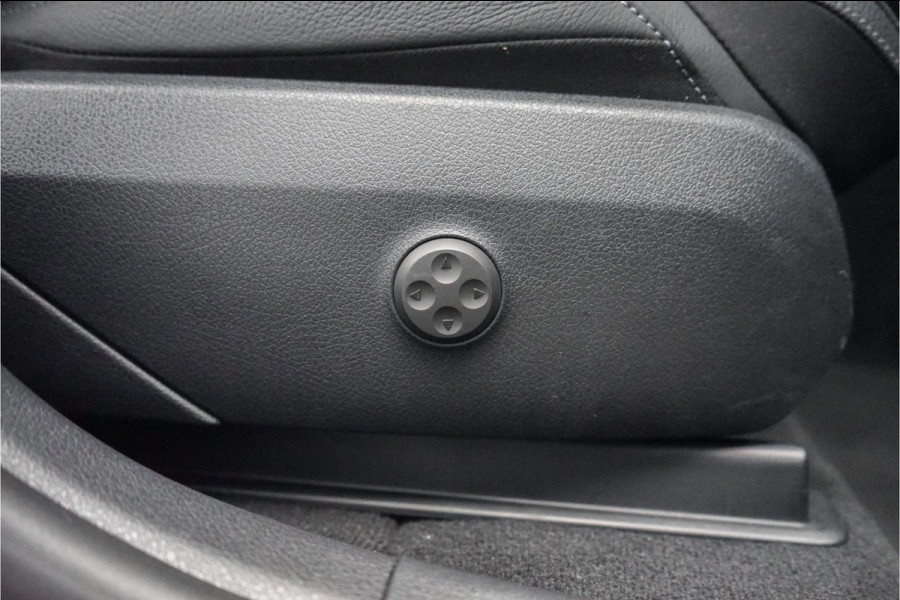 Mercedes-Benz GLC 400e 4MATIC AMG Line Pano ACC Memory Burmester HUD