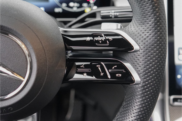 Mercedes-Benz GLC 400e 4MATIC AMG Line Pano ACC Memory Burmester HUD