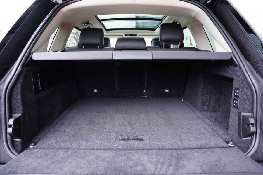 Land Rover Range Rover 3.0 SDV6 HSE Panoramadak / Meridian / Elek. Trekhaak